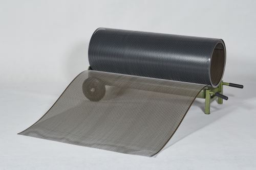 PREFA perforirana aluminijasta pločevina v zvitku 0,70 x 1000 mm, antracit/vojaška rjava - kaki